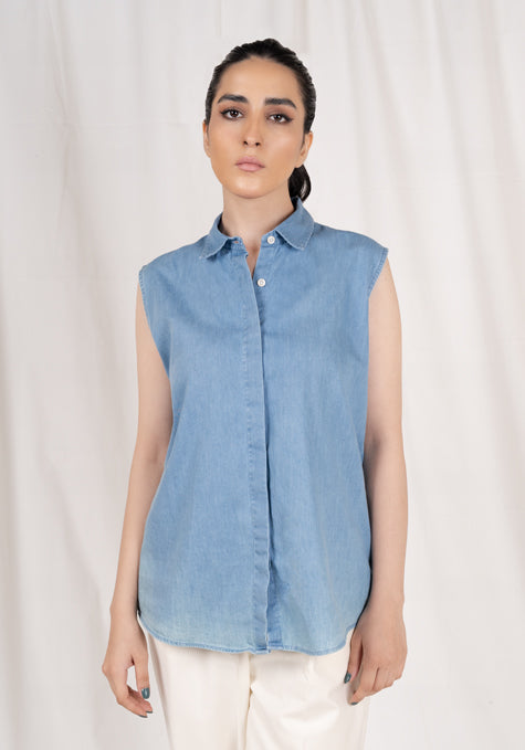 SUMMER DENIM LIGHT WASH SLEEVELESS SHIRT