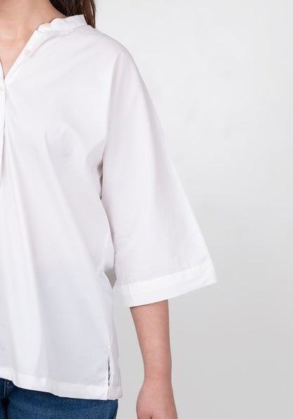 WHITE BOXY FIT SHIRT