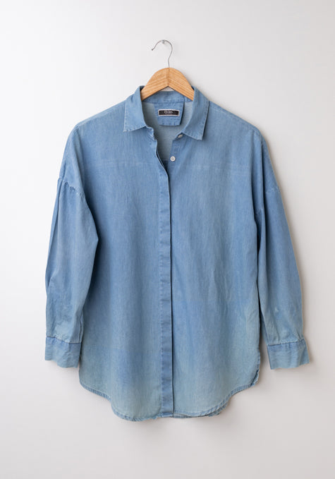 SUMMER DENIM LIGHT WASH OVERSIZED SHIRT